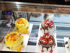 -花花卷卷·鲜食蛋糕(静安久光百货店)