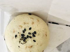 红豆麻薯球-啊噗吐呦现场烘焙(麦凯乐店)