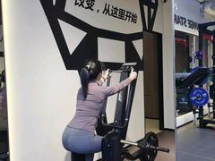 -威克健身游泳(万菱汇店)