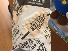 牛肉芝士堡-卡乐星(浦东嘉里城店)
