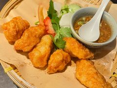 -大头虾越式风味餐厅(光明广场店)