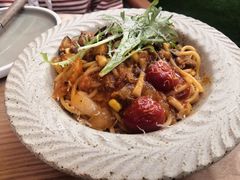 -Dragon Pizza•圆脸龙披萨·牛排餐厅