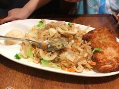 -玛格萝妮比萨屋(四平店)