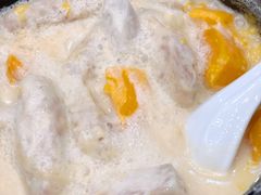 金瓜芋头煲-五谷芳乳鸽王(海景店)