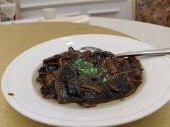 生爆鳝背-梅龙镇酒家(南京西路总店)