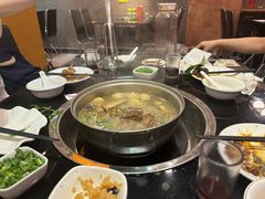 -丫丫汤膳打边炉(宏府408坊店)