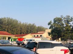 -窦店服务区-停车场