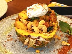 -Mark&Mars Restaurant