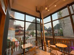 靠窗位-冰泉豆浆馆(阳朔店)