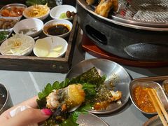 -围炉肉舍•炭烤活鳗•丹东海鲜烤肉(步行街店)