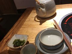 -野山舂·贵州现舂酸汤火锅(鸿通城店)