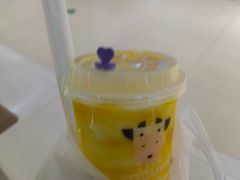 -一只酸奶牛(曲江龙湖星悦荟店)