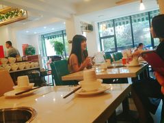 大堂-张大师鸭爪爪特色干锅(南湖店)