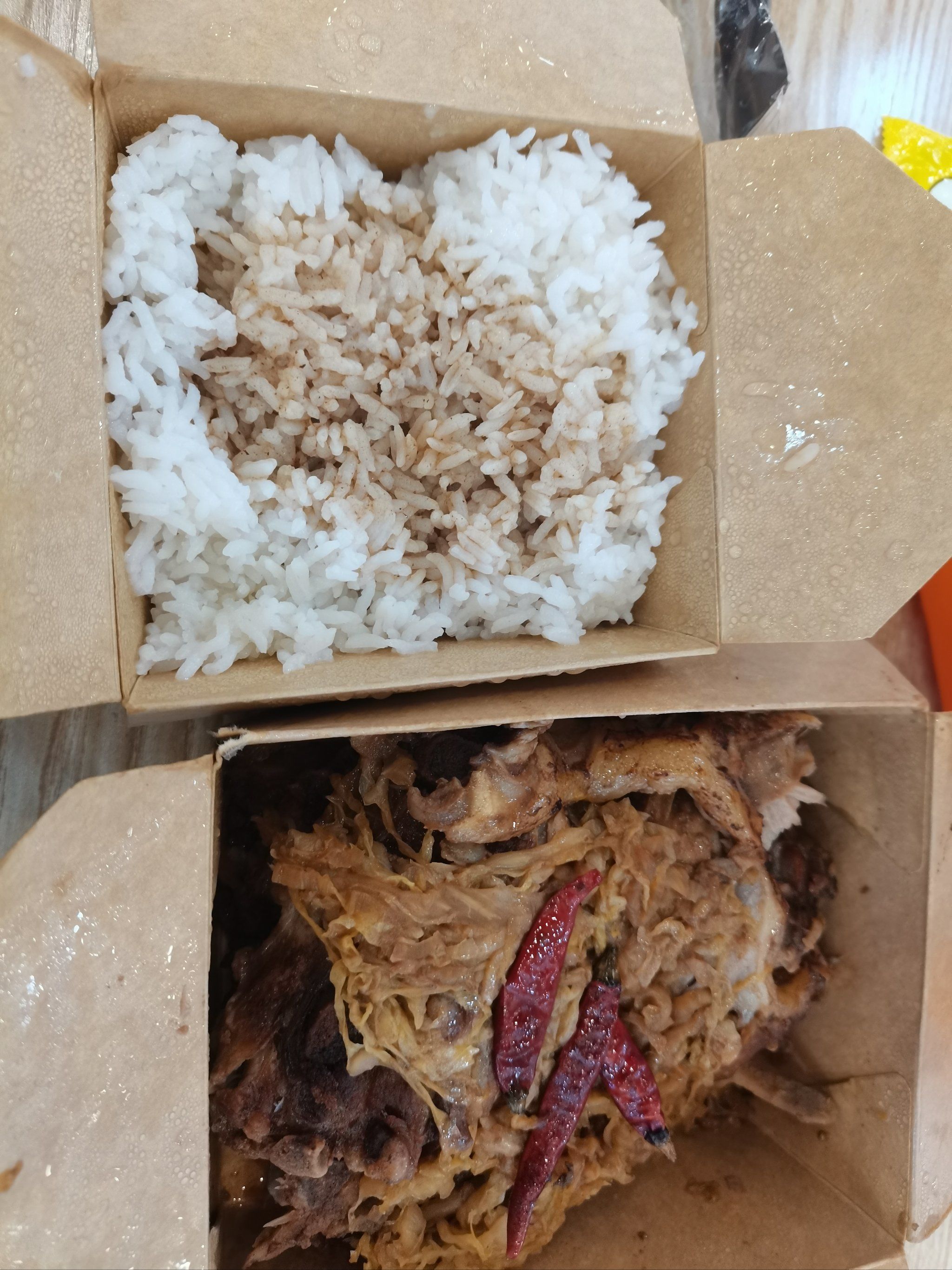 酸菜排骨饭