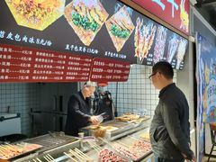 -八一路好吃街(雨田商务大厦店)