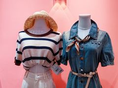 -颜味女装(招商·花园城宝悦华庭店)