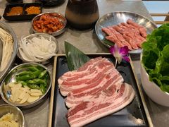 -哈哈碳都·牛肋条无限自助烤肉(台江万达店)