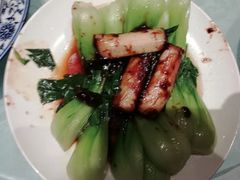 -泉畔人家·老济南经典鲁菜(大明湖店)