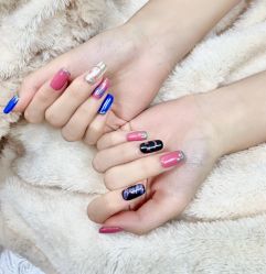 -爱美睫美甲会馆