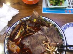 -伊穆祥牛肉面总店·清真