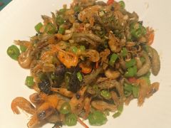 香酥小鱼小虾-呷湘厨·鱼汤捞饭·剁椒鱼头·湘菜(国家会展中心店)