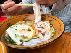 -肇兴特色牛肉粉