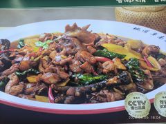 -鲁南仔·滕州炒鸡(经三路店)