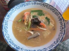 -霆记海鲜·只为这碗面(滨江店)