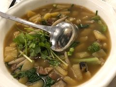 莜面鱼鱼-那达慕蒙古风味酒楼
