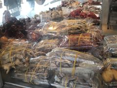 -陆稿荐观前街店