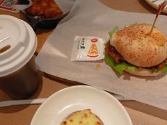 -必胜客(大宁路店)