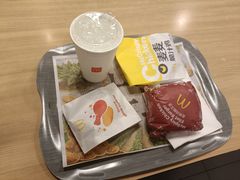 -麦当劳(金稻田路餐)