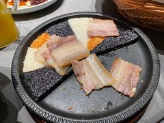 腊味金陵三色锅巴-小厨娘淮扬菜(奥体博览中心奥美店)