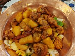 新疆大盘鸡-西部马华清真兰州牛肉面·烧烤夜市(关东店)