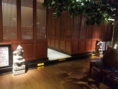 -八府香鸭·啫啫煲(华山路店)