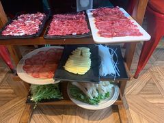 -领鲜潮牛鲜牛羊肉火锅(宏昌店)