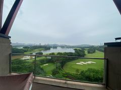 -深圳隐秀山居酒店