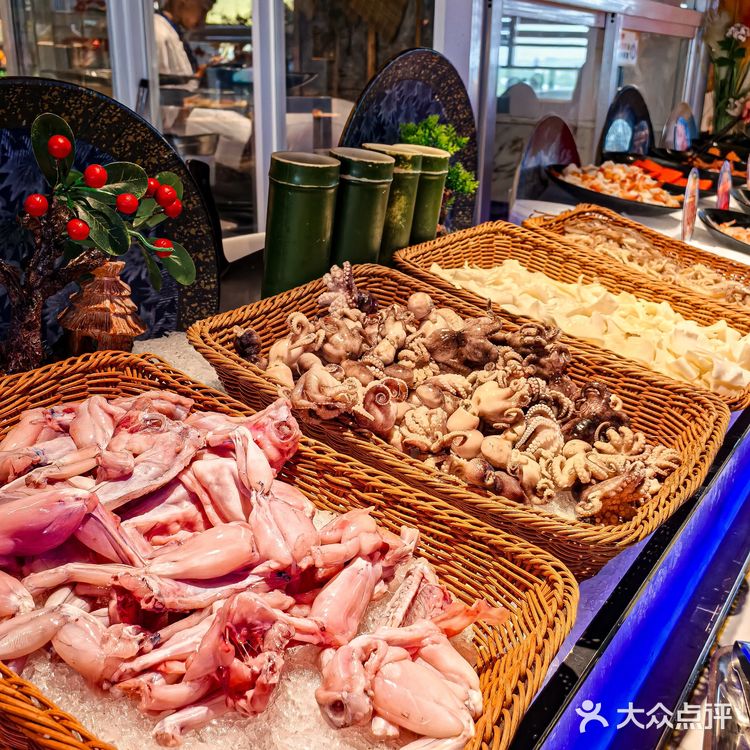 亚顶鲜真有你的!从进门开始嘴没停过……🥲🥲