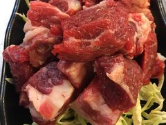 安格斯牛肉-鲜入围煮花胶鸡海鲜火锅