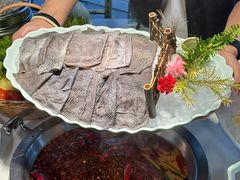 -茅草房·河畔园林火锅