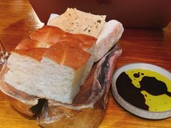 餐前面包-Osteria Garden 生蚝花园餐厅(原进贤路店)