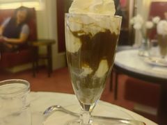 -Cafe Sacher(WIEN)