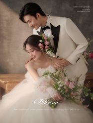 -雪中彩影婚纱摄影·微光艺术中心