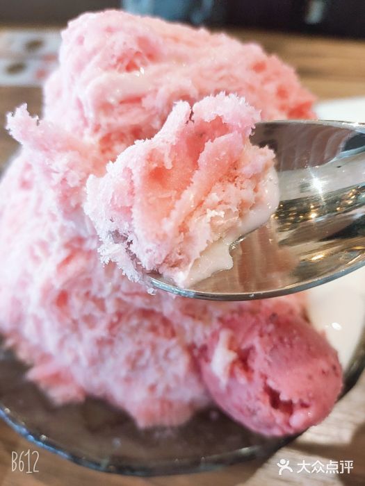 ice monster·cnn评选全球十大甜品(g park老城根店)宝藏草莓绵绵冰