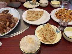 -聚首堂·特色小吃·肘子(什刹海德胜门店)