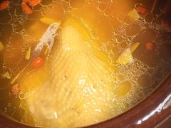 -煨阿婆营养煨汤(闵行店)