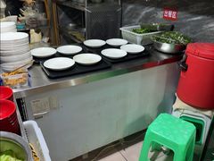 -铁锅哥米线