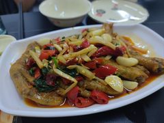 -周良天山牛杂城(天山路总店)