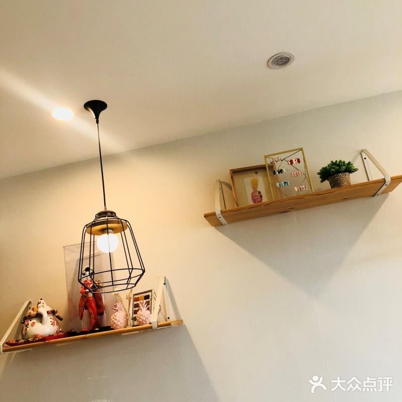 真的好敬业。性价比：这里都是日本进口胶