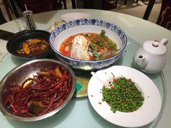 -湘潭九龙鱼头店(城南西路店)